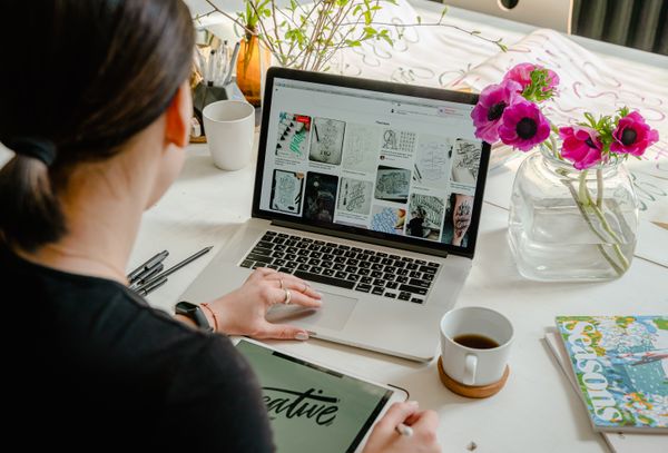 Live shopping on StayToEnjoy
